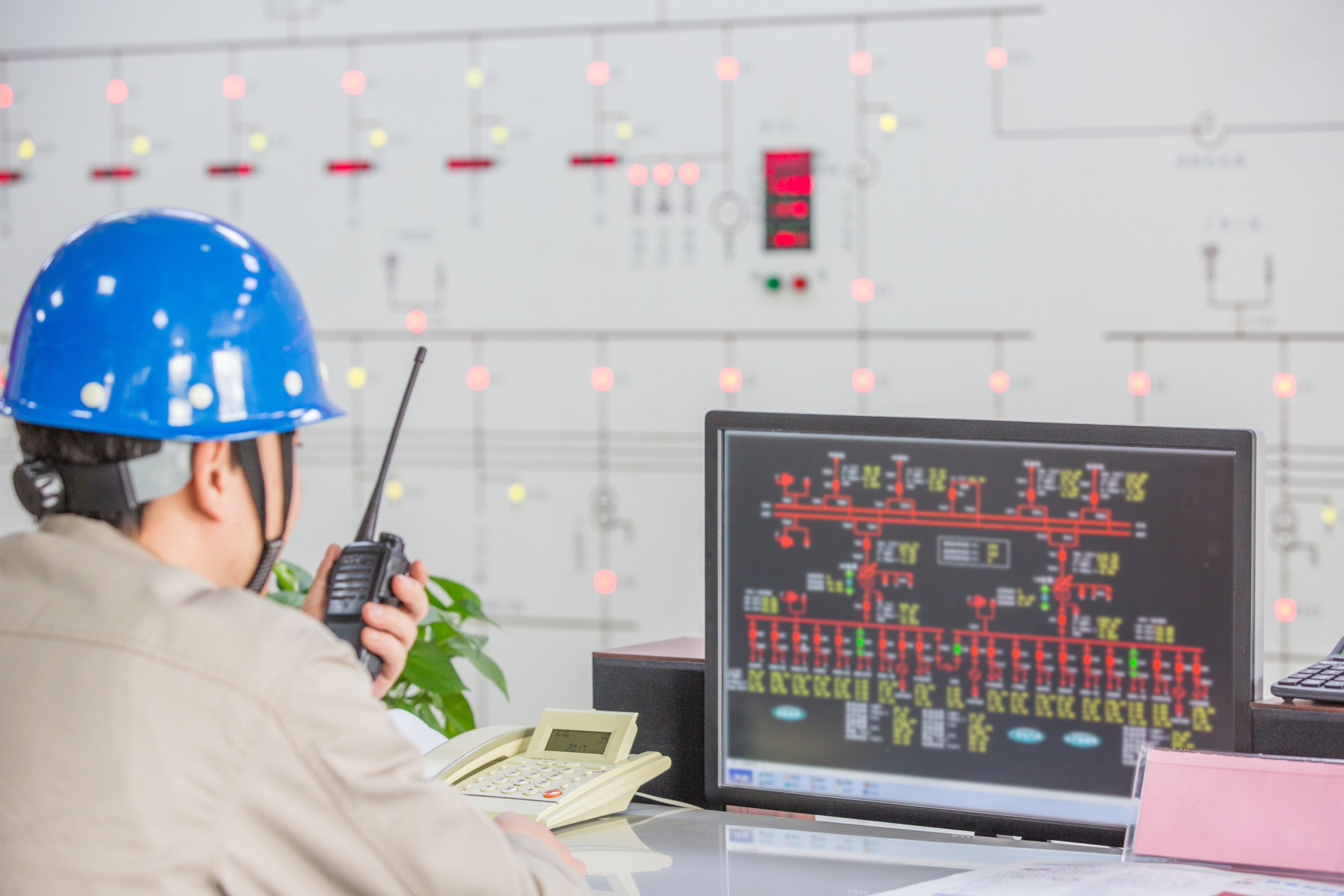 Ưu điểm và ứng dụng của hệ thống SCADA trong doanh nghiệp sản xuất hiện đại