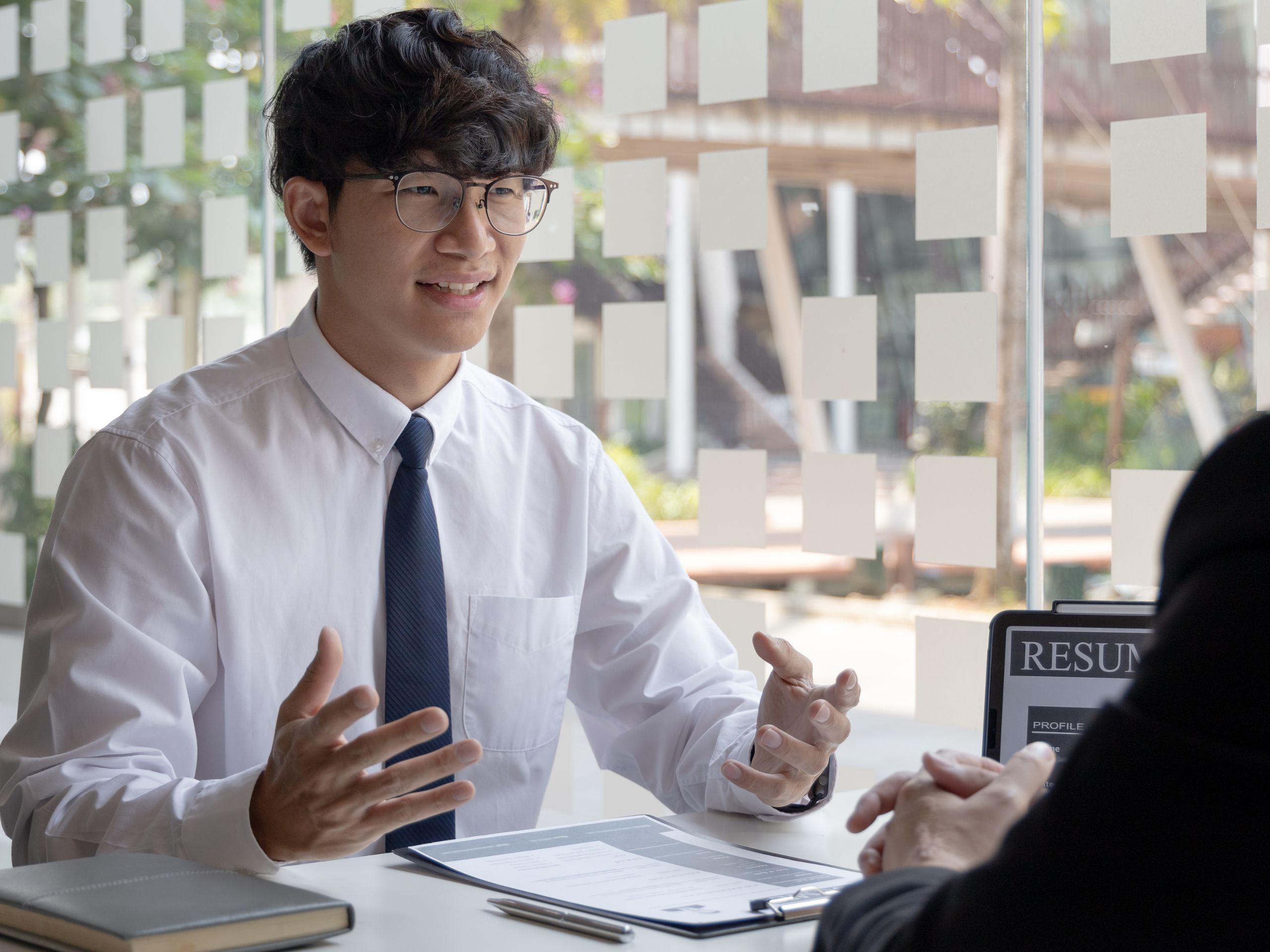 Sử dụng phần mềm quản lý nhân viên thị trường trong thời đại chuyển đổi số - Tại sao nó quan trọng? 